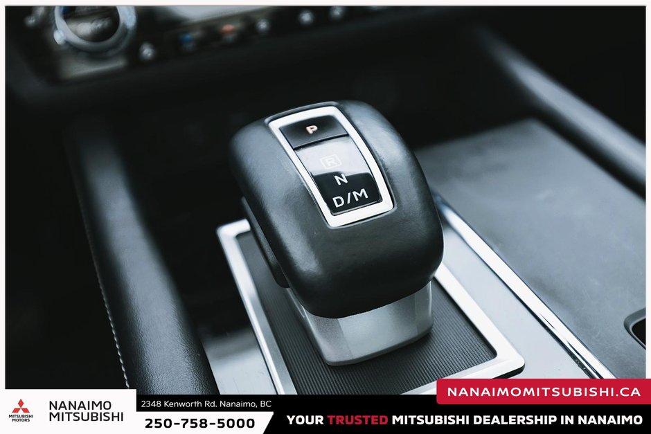 2023 Mitsubishi Outlander LE-13