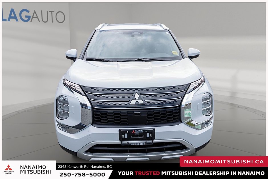 2023 Mitsubishi Outlander LE-9