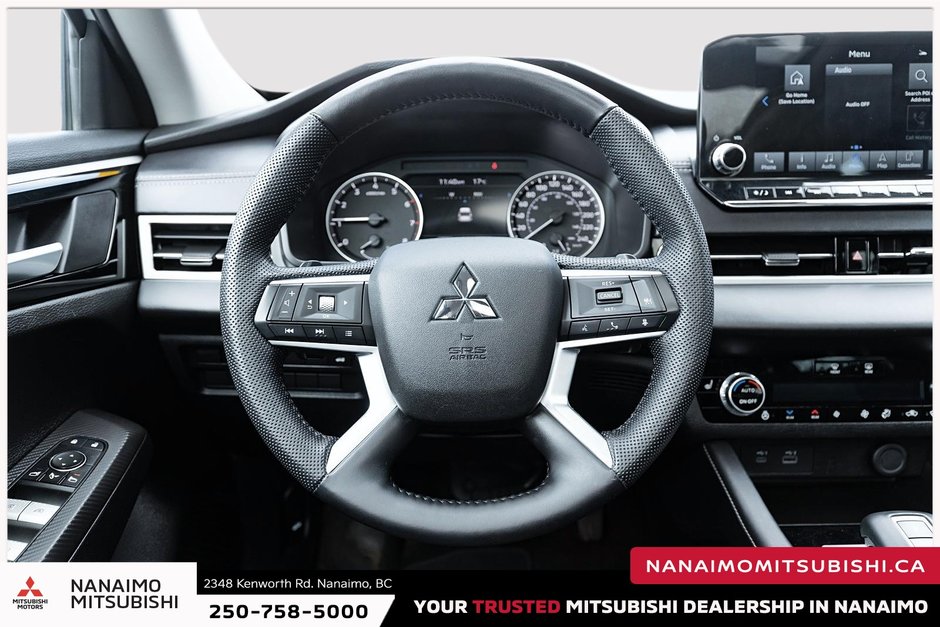 2023 Mitsubishi Outlander LE-16
