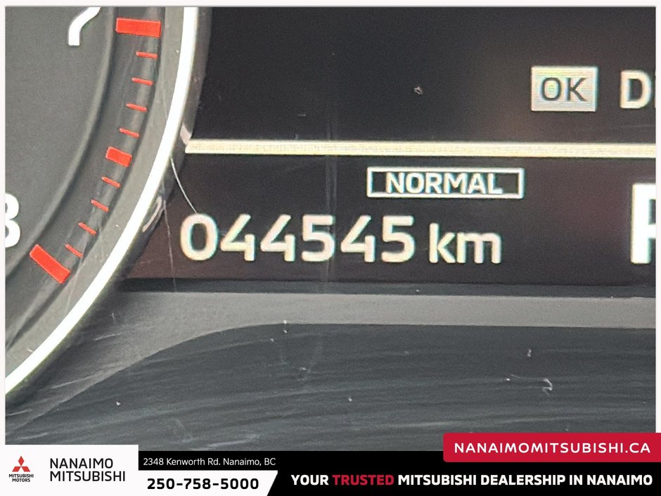 2023 Mitsubishi Outlander LE-15