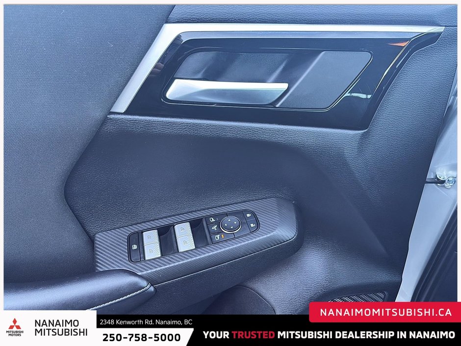 2023 Mitsubishi Outlander SE-11