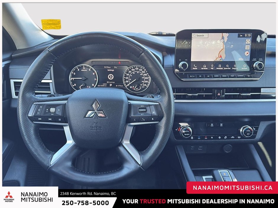 2023 Mitsubishi Outlander LE-13