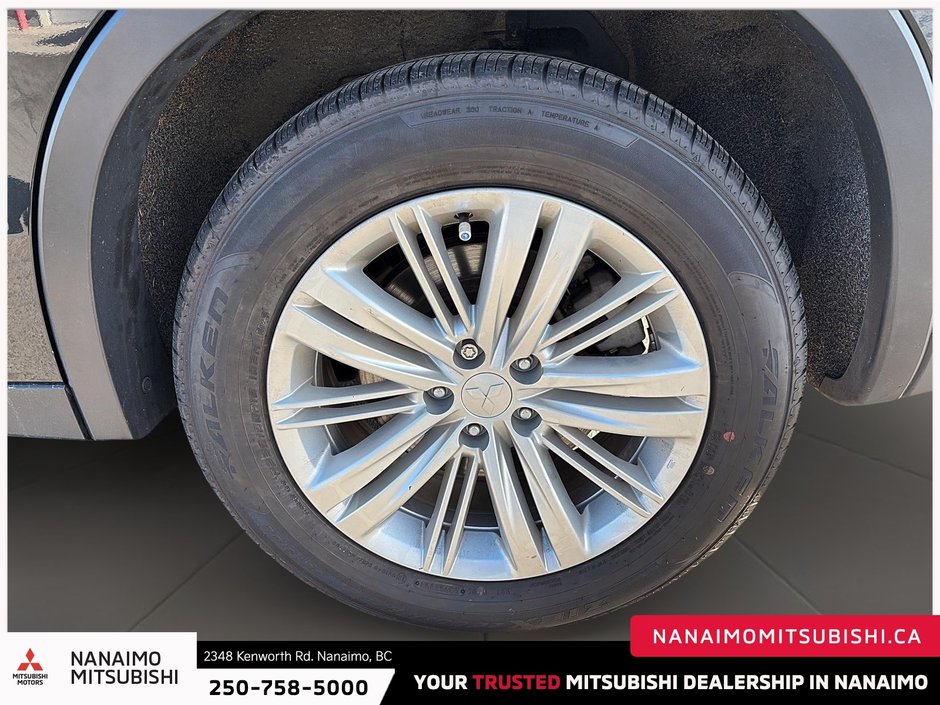 2023 Mitsubishi Outlander LE-1