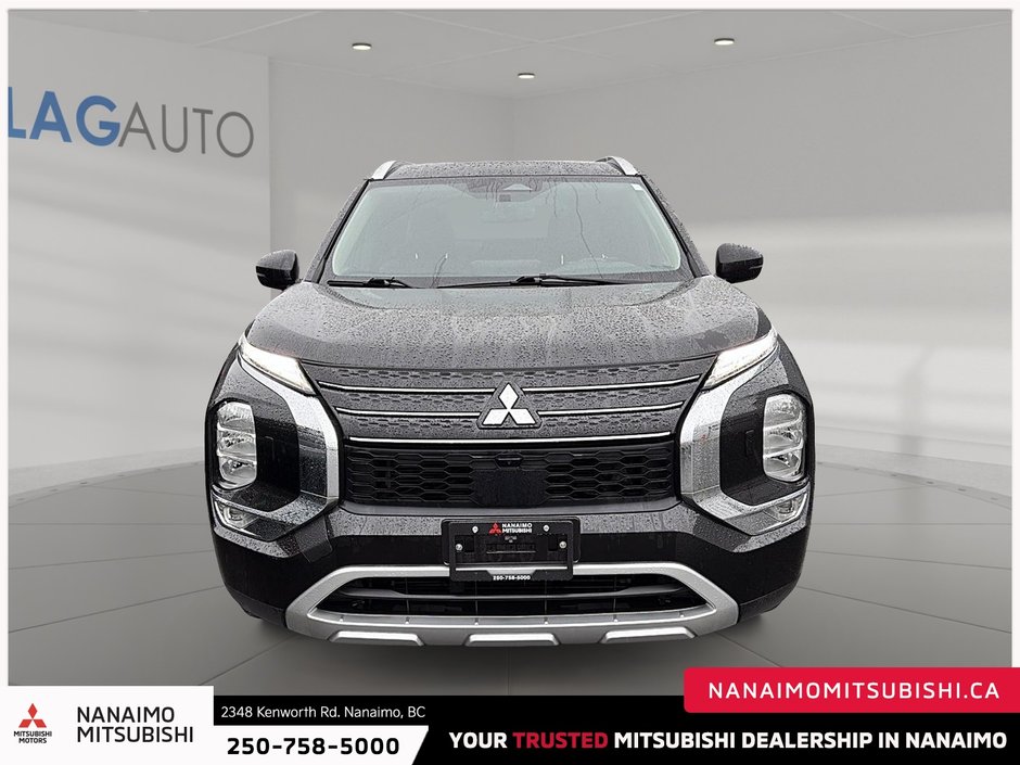 2023 Mitsubishi Outlander LE-2