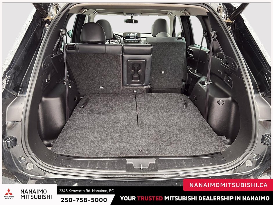 2023 Mitsubishi Outlander LE-6