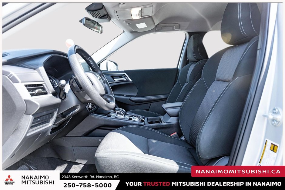 2024 Mitsubishi Outlander ES-19