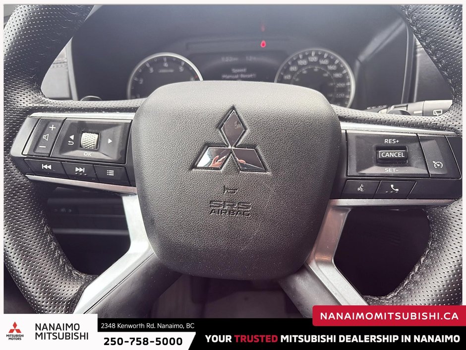2024 Mitsubishi Outlander ES-13