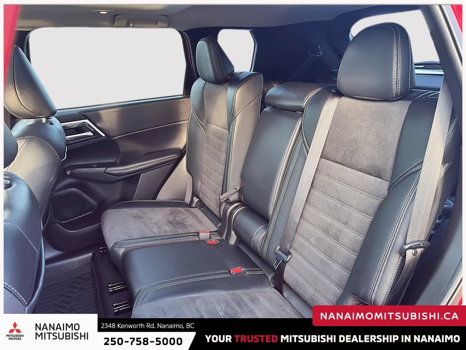 2024 Mitsubishi Outlander LE-9