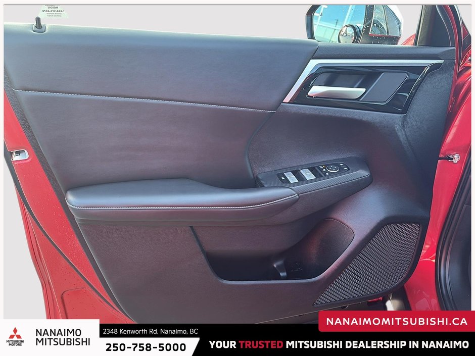 2024 Mitsubishi Outlander LE-10