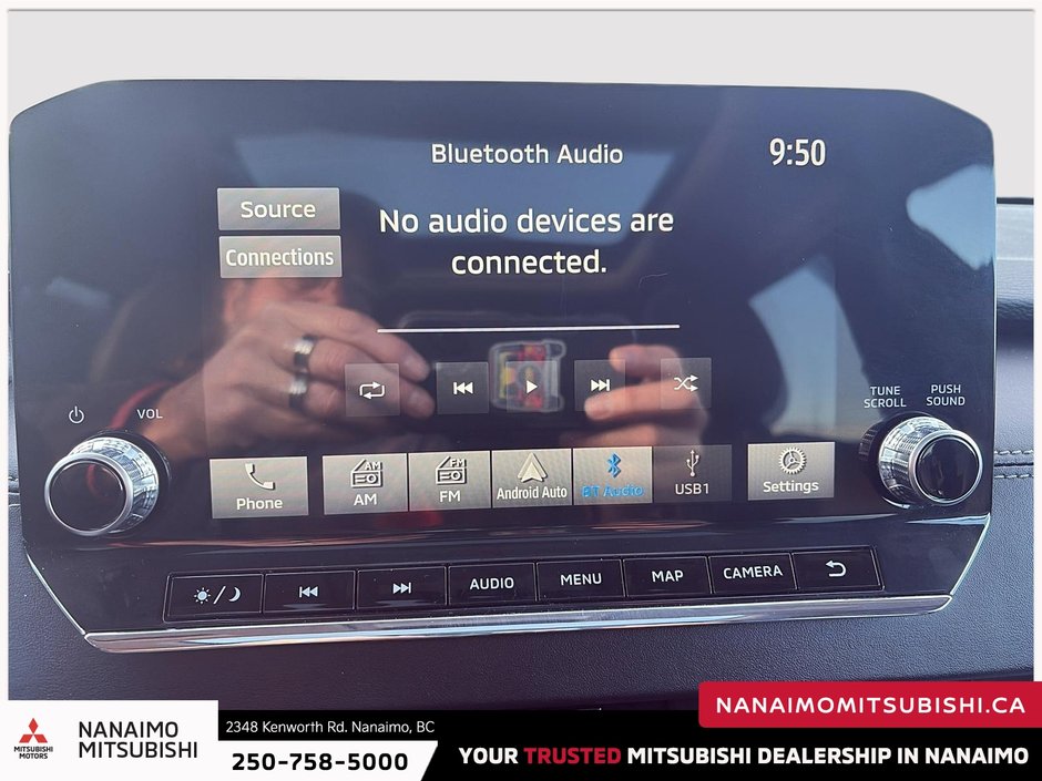 2024 Mitsubishi Outlander LE-18