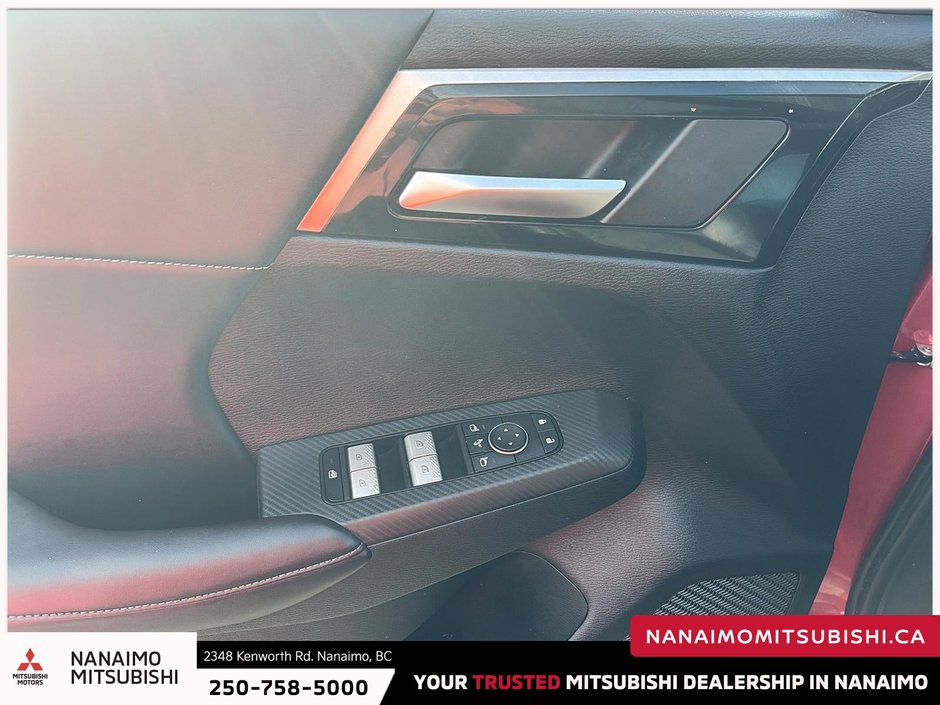 2024 Mitsubishi Outlander LE-11