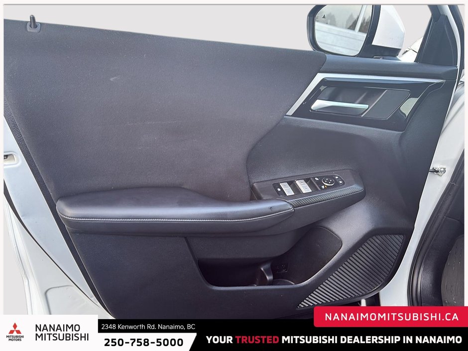 2024 Mitsubishi Outlander ES-10