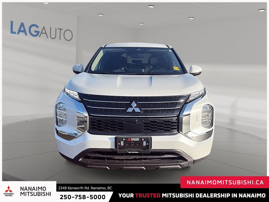 2024 Mitsubishi Outlander ES-2