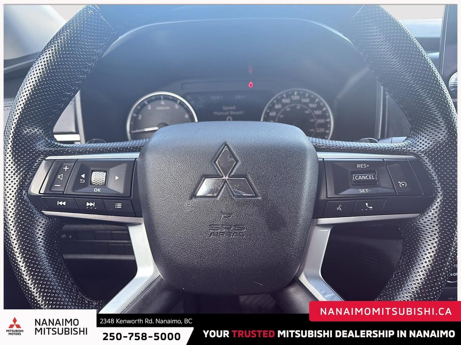 2024 Mitsubishi Outlander ES-13