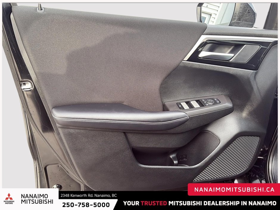 2024 Mitsubishi Outlander SE-10