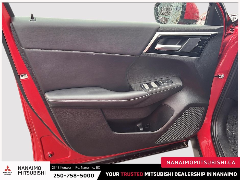 2024 Mitsubishi Outlander LE-10