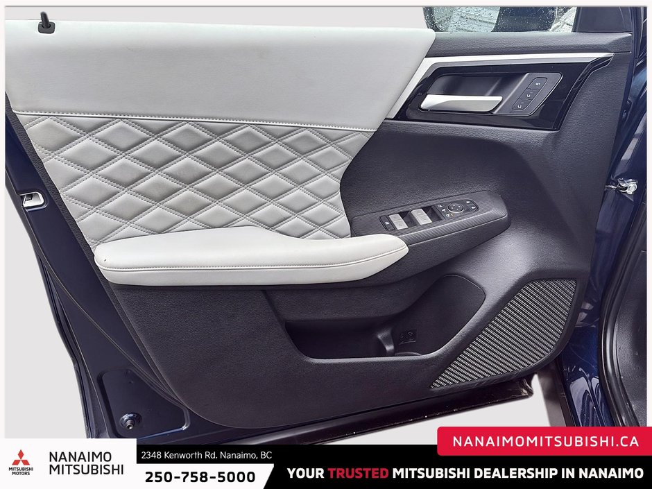 2024 Mitsubishi Outlander SEL-11