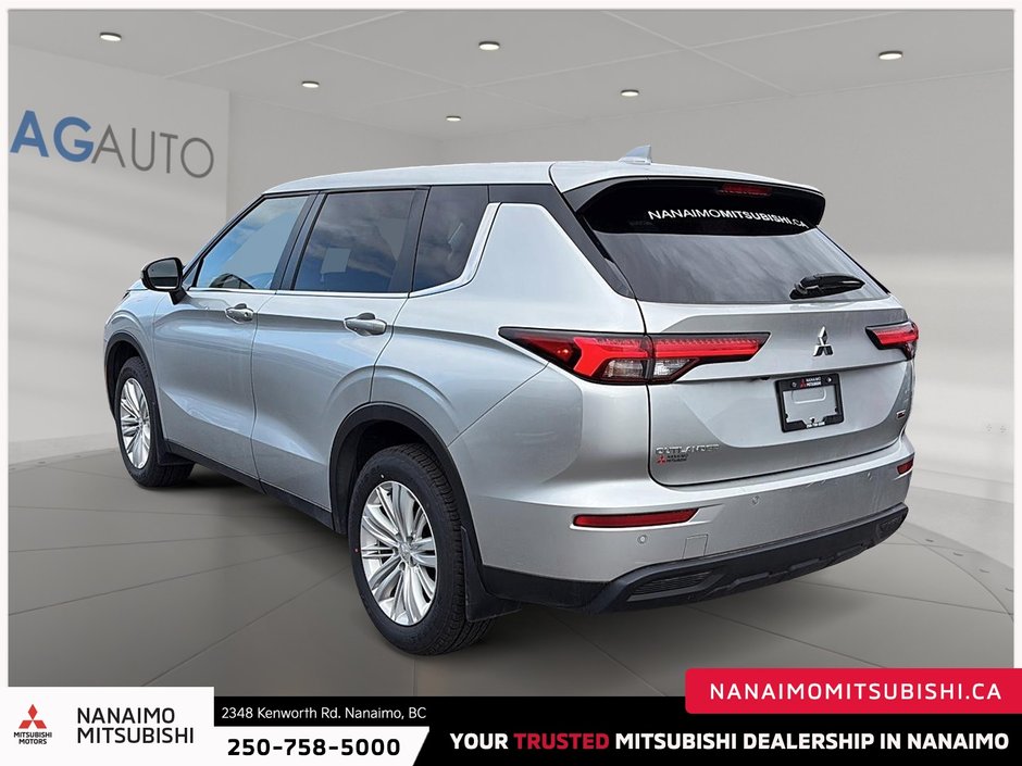 2024 Mitsubishi Outlander ES-4