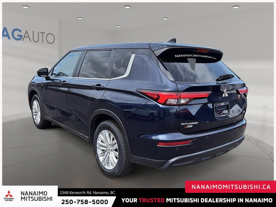 2024 Mitsubishi Outlander ES-4