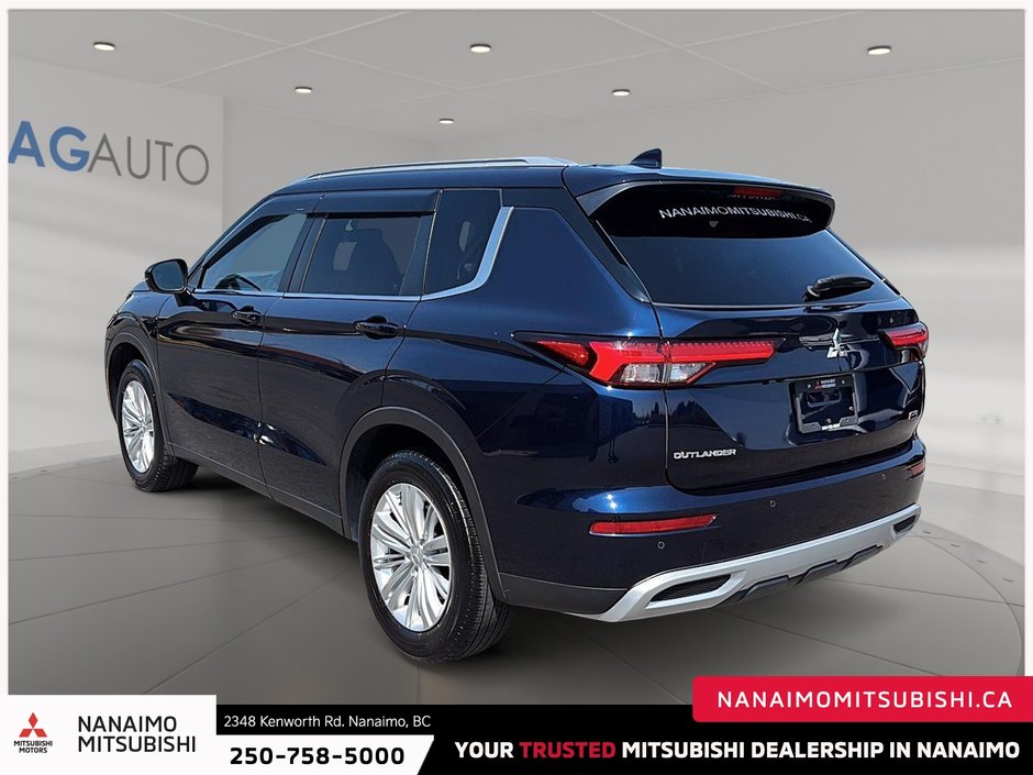 2024 Mitsubishi Outlander LE-4