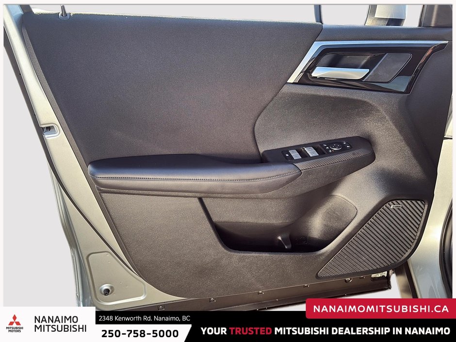 2025 Mitsubishi Outlander SE-10