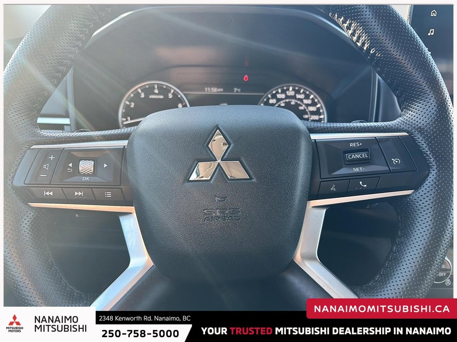 2025 Mitsubishi Outlander SE-13