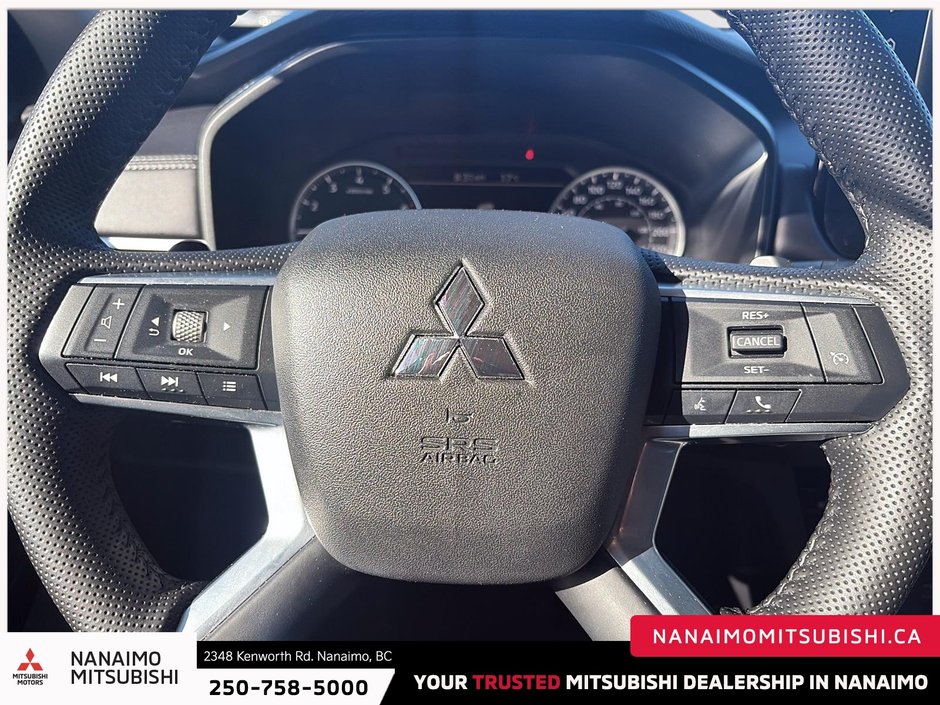 2025 Mitsubishi Outlander ES-13