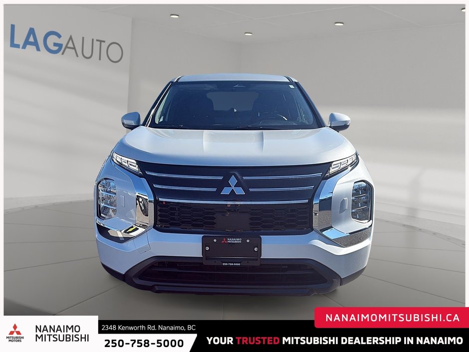 2025 Mitsubishi Outlander ES-2