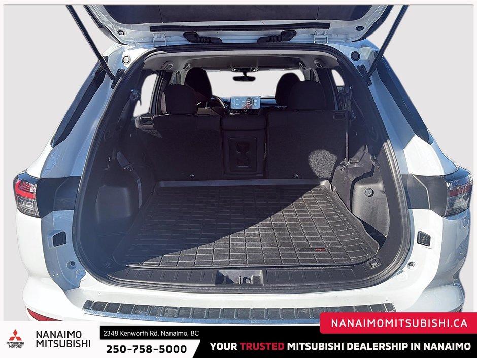 2025 Mitsubishi Outlander ES-6