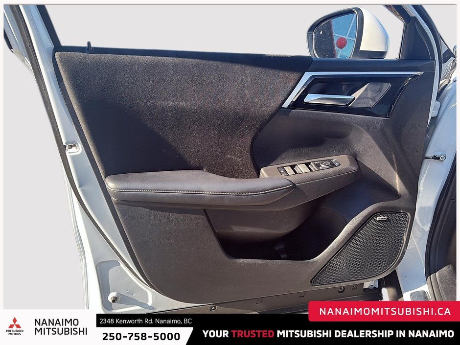 2025 Mitsubishi Outlander ES-10