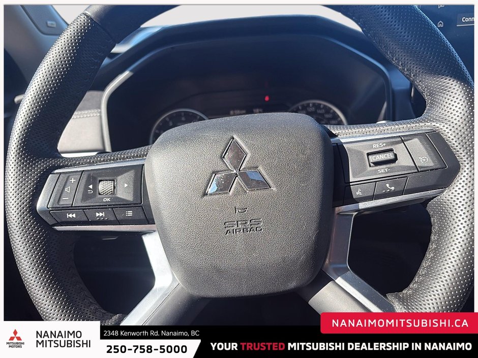 2025 Mitsubishi Outlander SE-13