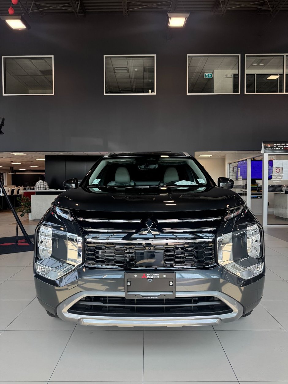2026 Mitsubishi Outlander LE S-AWC-4
