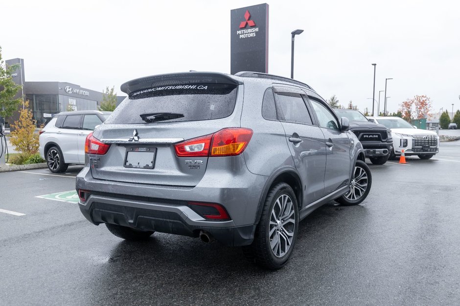 2018 Mitsubishi RVR SE LTD-5