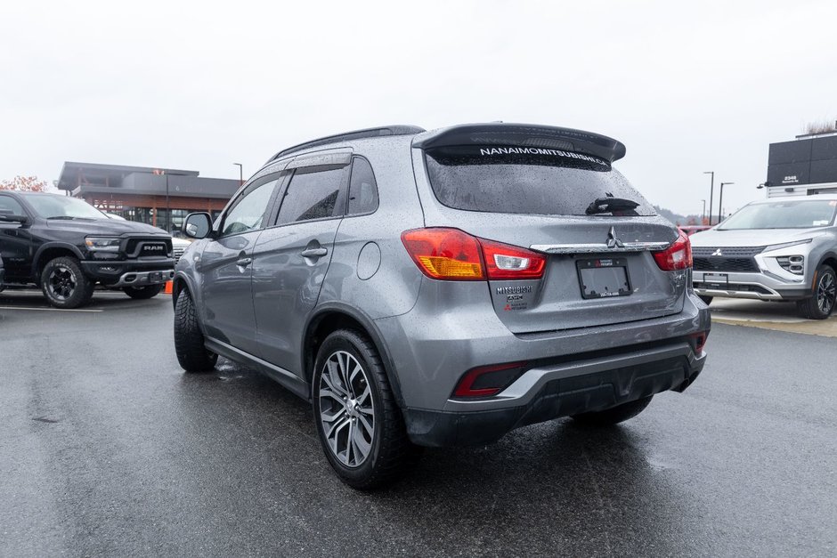 2018 Mitsubishi RVR SE LTD-3