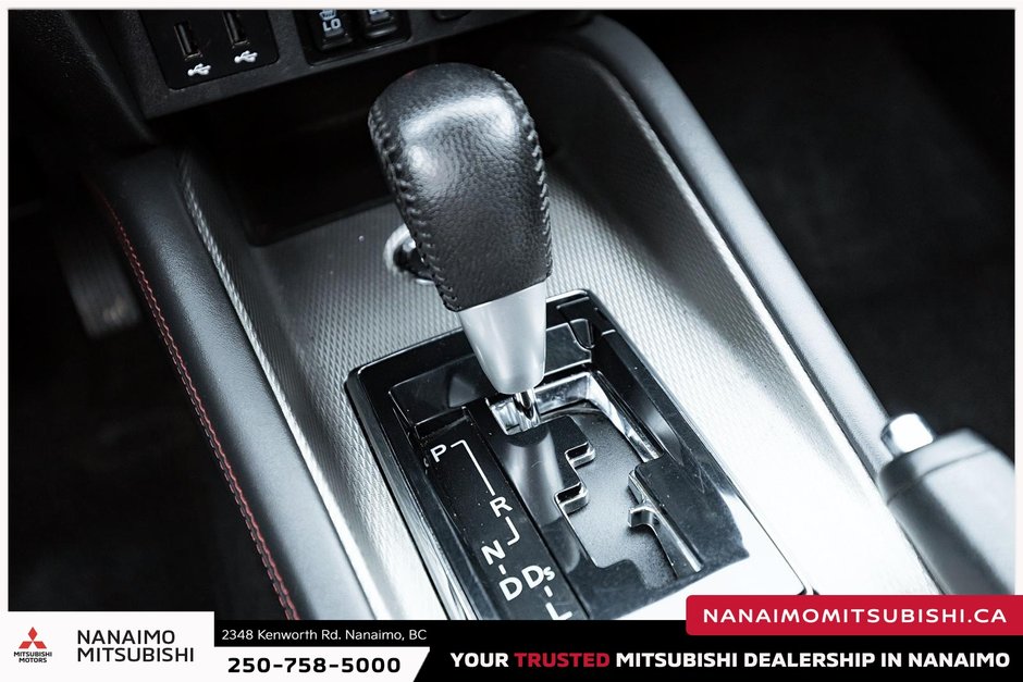2018 Mitsubishi RVR SE-13