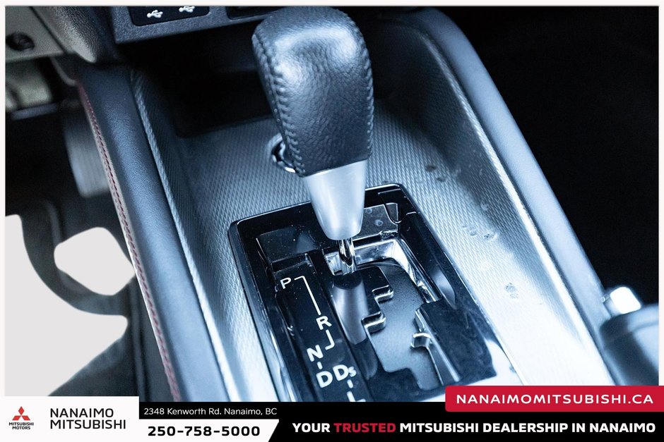 2018 Mitsubishi RVR SE-13