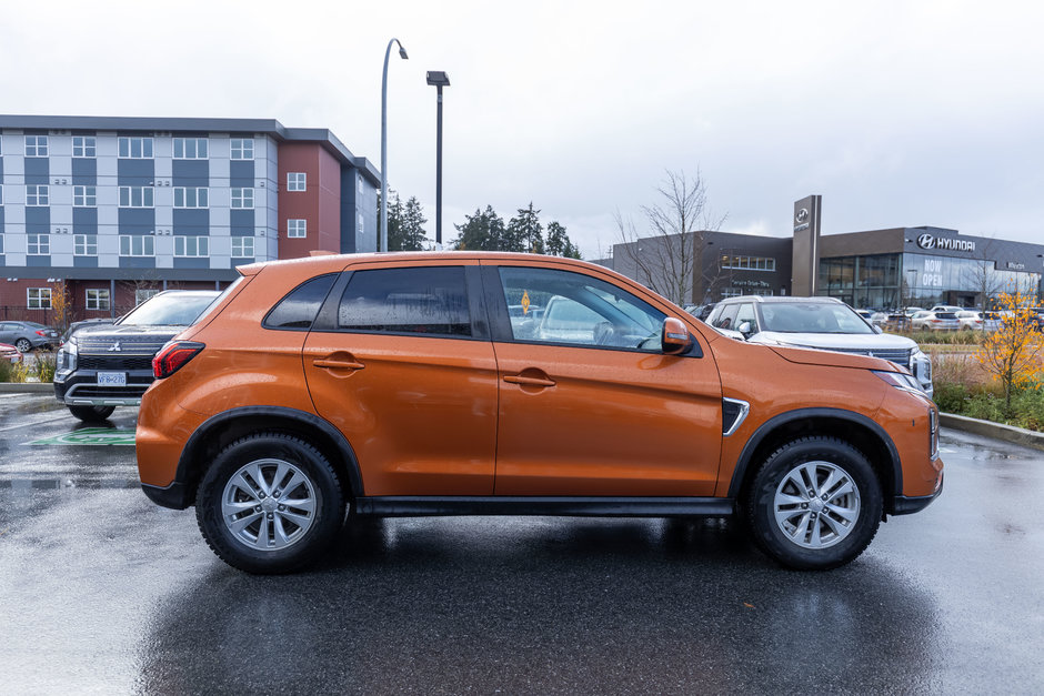 2021 Mitsubishi RVR SE-6