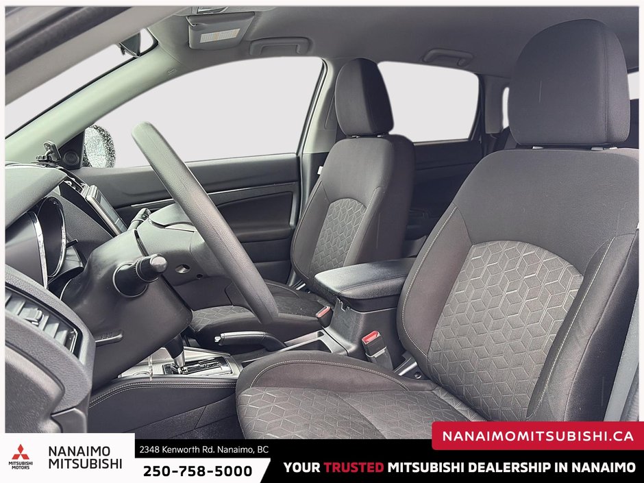 2021 Mitsubishi RVR ES-8