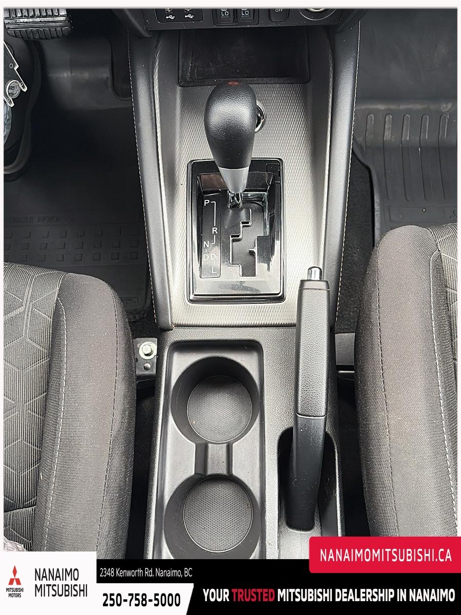 2021 Mitsubishi RVR ES-17