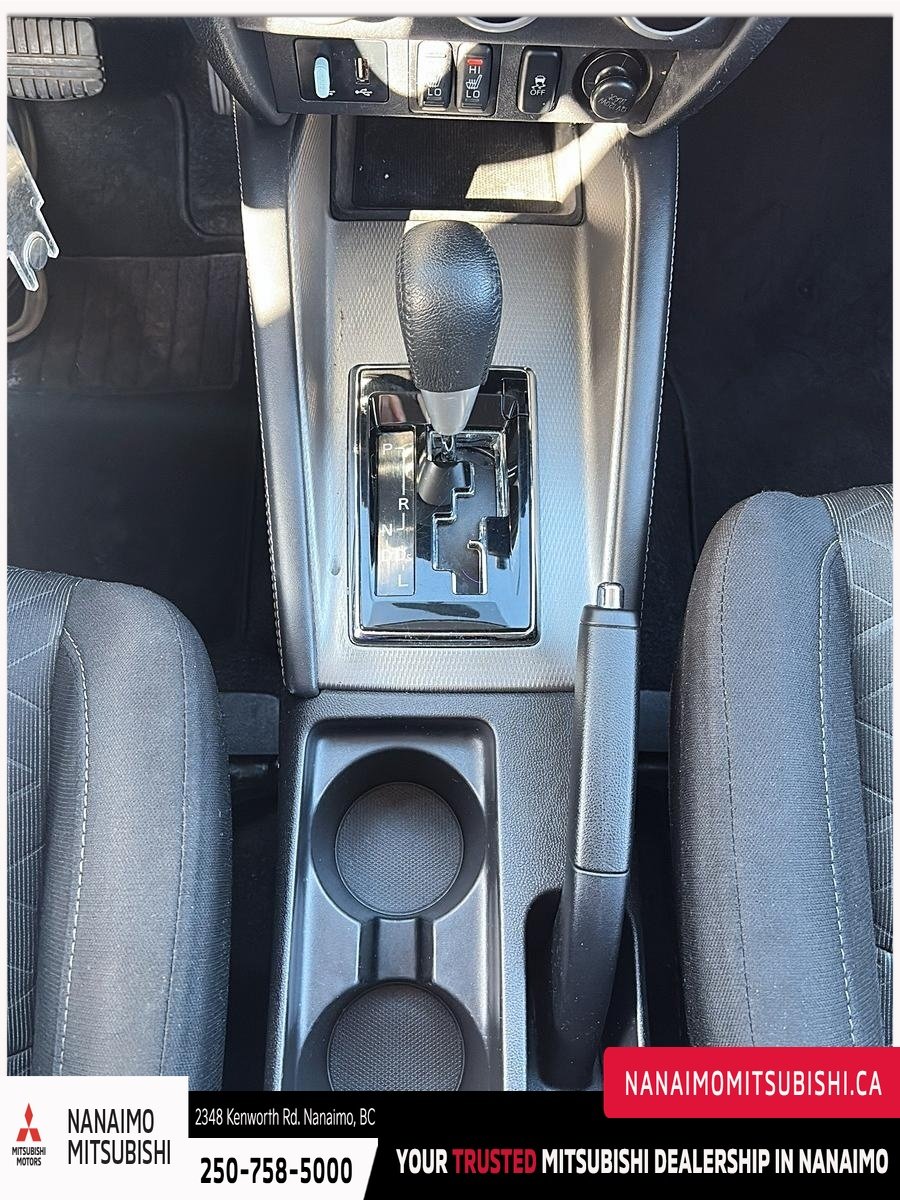 2021 Mitsubishi RVR SE-17