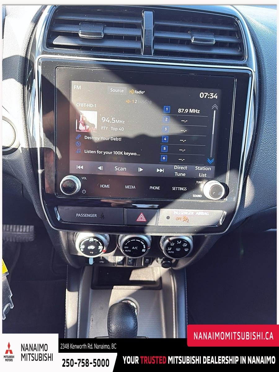 2021 Mitsubishi RVR SE-16