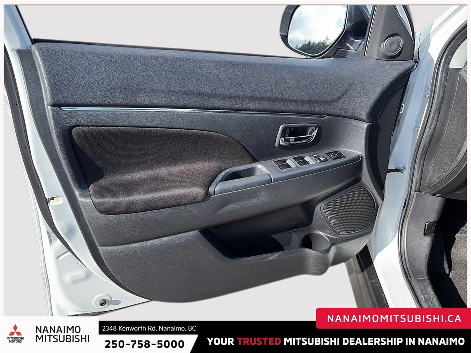 2021 Mitsubishi RVR SE-8