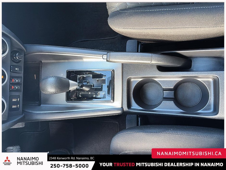 2021 Mitsubishi RVR ES-17