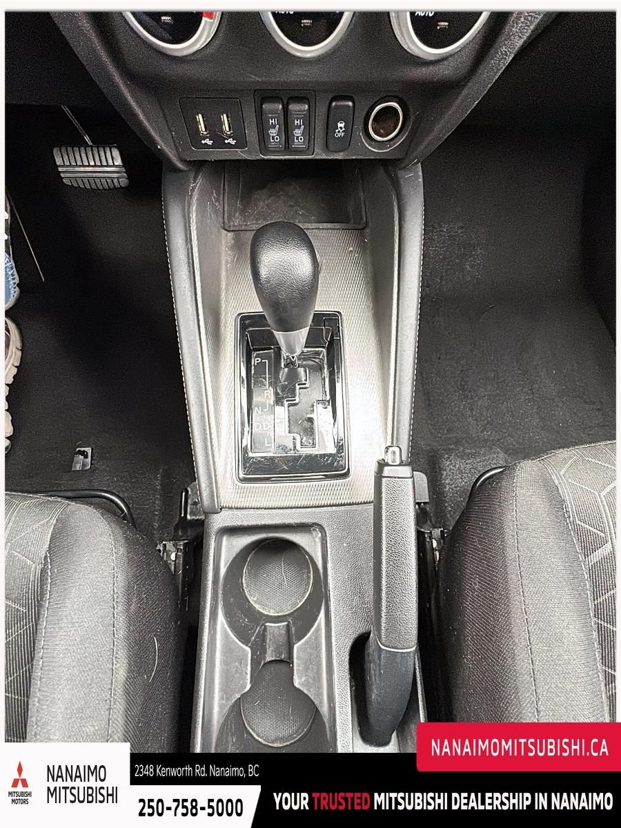 2021 Mitsubishi RVR SE AWC-15