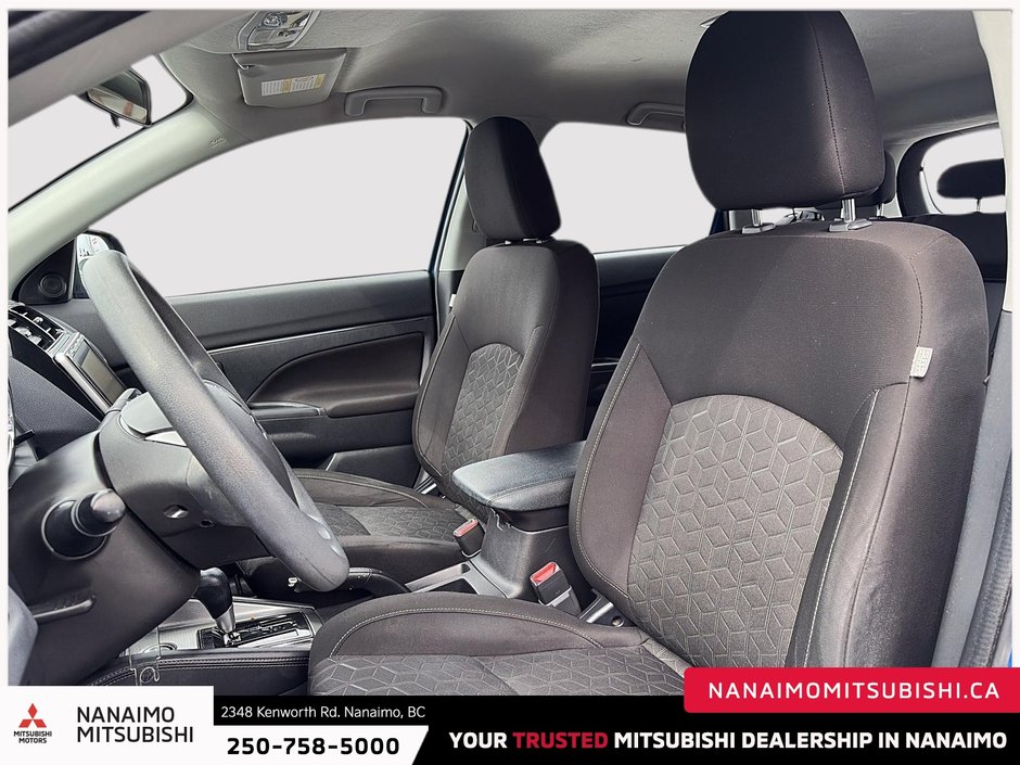 2022 Mitsubishi RVR ES-8