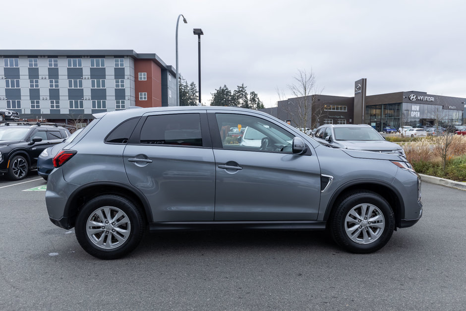 2023 Mitsubishi RVR ES-6