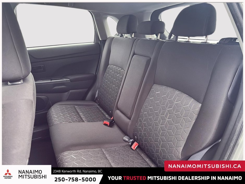 2023 Mitsubishi RVR ES-9