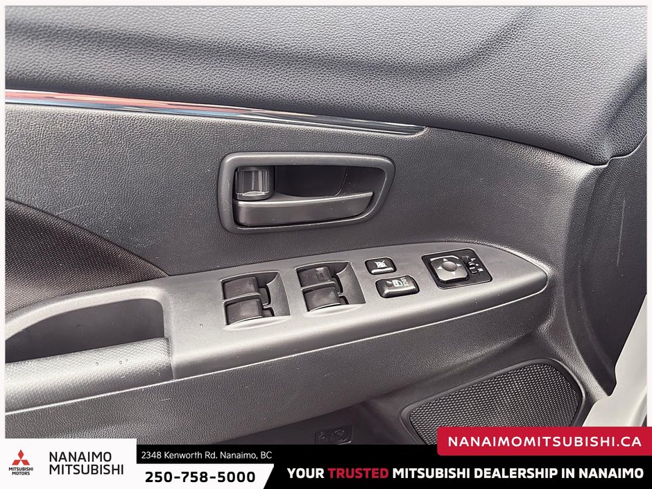 2023 Mitsubishi RVR ES-11