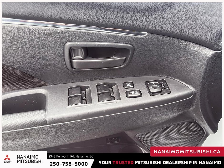 2023 Mitsubishi RVR ES-11