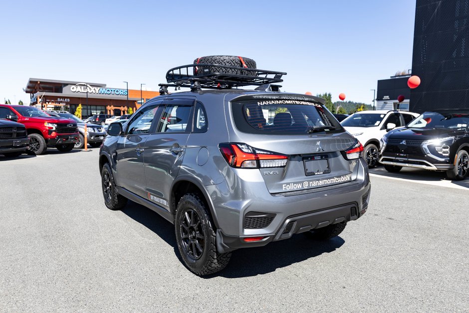 2025 Mitsubishi RVR ES-3